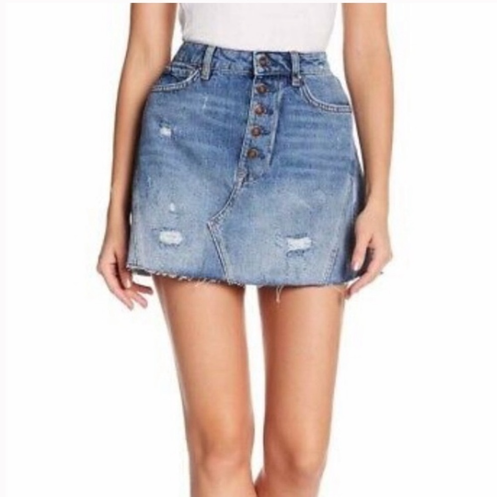 We the Free People Button Fly Distressed Raw Hem Denim A-Line Skirt 25 XS 8743